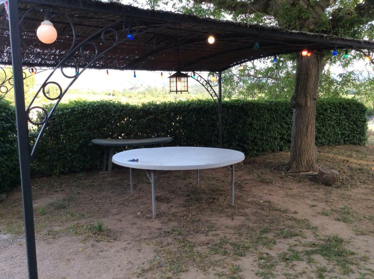 La Caseta Vella Falset Buitenkant foto